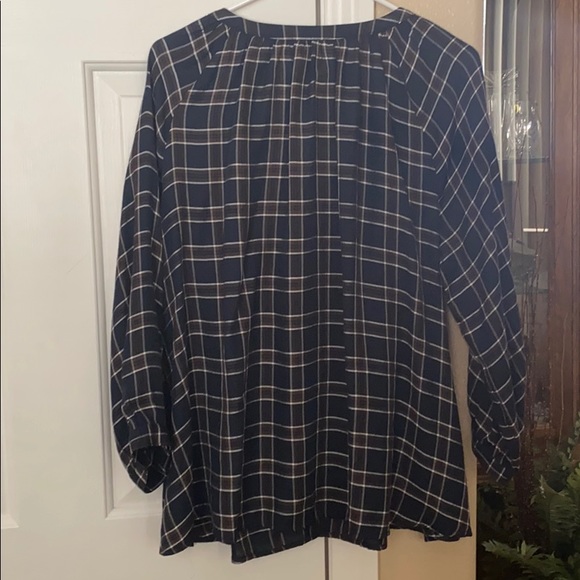 NWOT Loft top - Picture 2 of 6